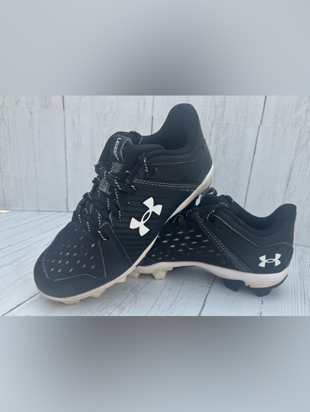 Under Armour Cleats Youth Size 3.5Y Black White Baseball Softball Rubber Molded